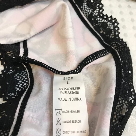 3 PAIR WOMENS BIKINI PANTIES GALAXY PRINT SIZE L NWT - Picture 5 of 6